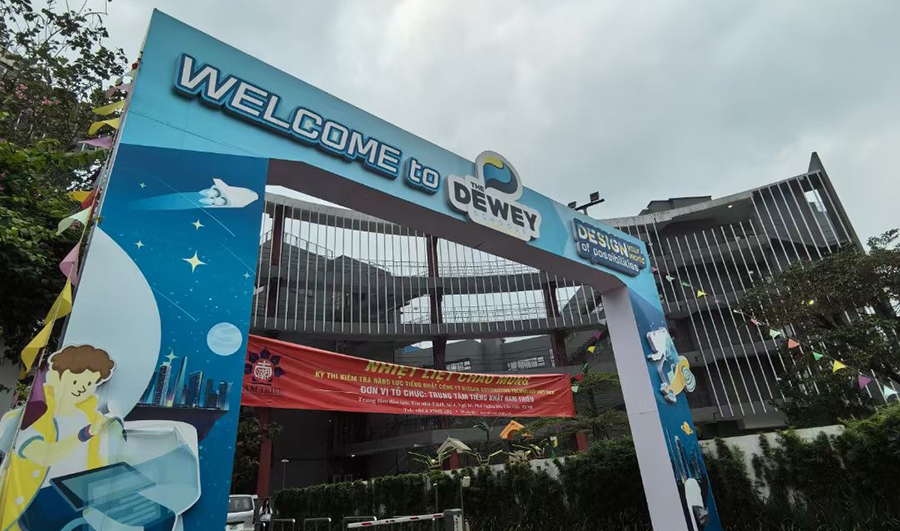 越南貴族學校食堂人臉通道閘機應用案例