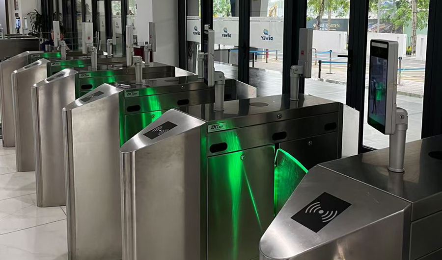 越南貴族學(xué)校食堂人臉通道閘機(jī)應(yīng)用案例