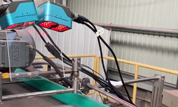 生產線使用工業型掃碼器,助力高速讀取識別產品信息