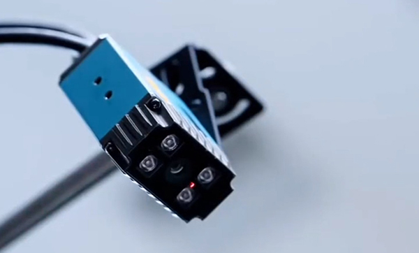 固定式二維碼讀碼器:工業4.0時代,自動化識別的最佳解決方案 固定式二維碼讀碼器:工業4.0時代,自動化識別的最佳解決方案